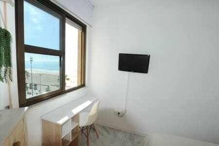 Encantador Apartamento Frente A La Playa Victoria Apartment Cádiz Exterior photo
